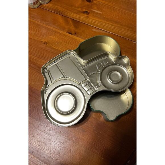 Vintage John Deere Collectible Tin Container - Picture 5 of 9